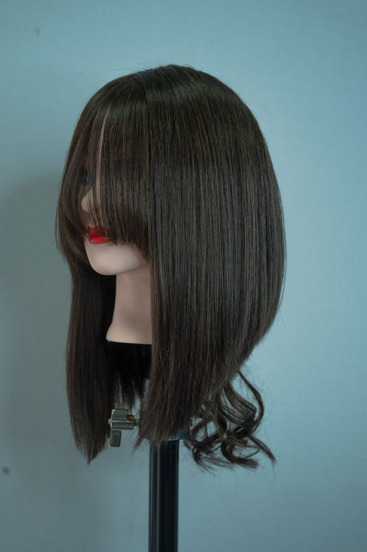 Atelier Élan Platinum Halo – Platinum Blonde, 16″ – Premium Perücke in Platinum Blonde